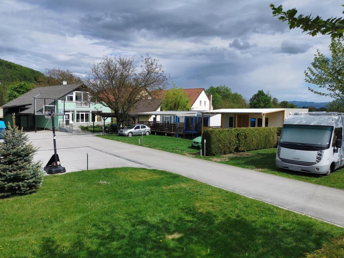 Guesthouse Braslovce - Celje Bagian luar foto
